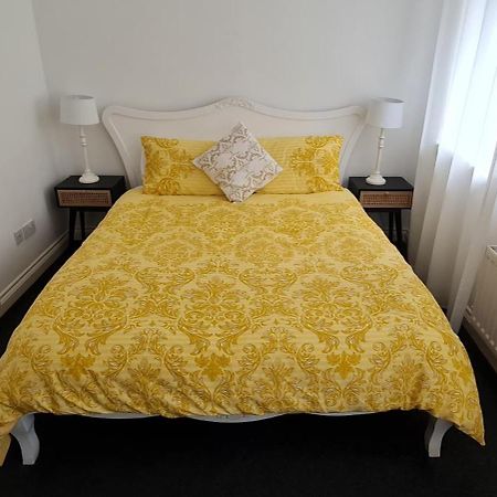 The Heathers - Near Beach & Free Golf Bag & Clubs. Apartment Maybole Bagian luar foto